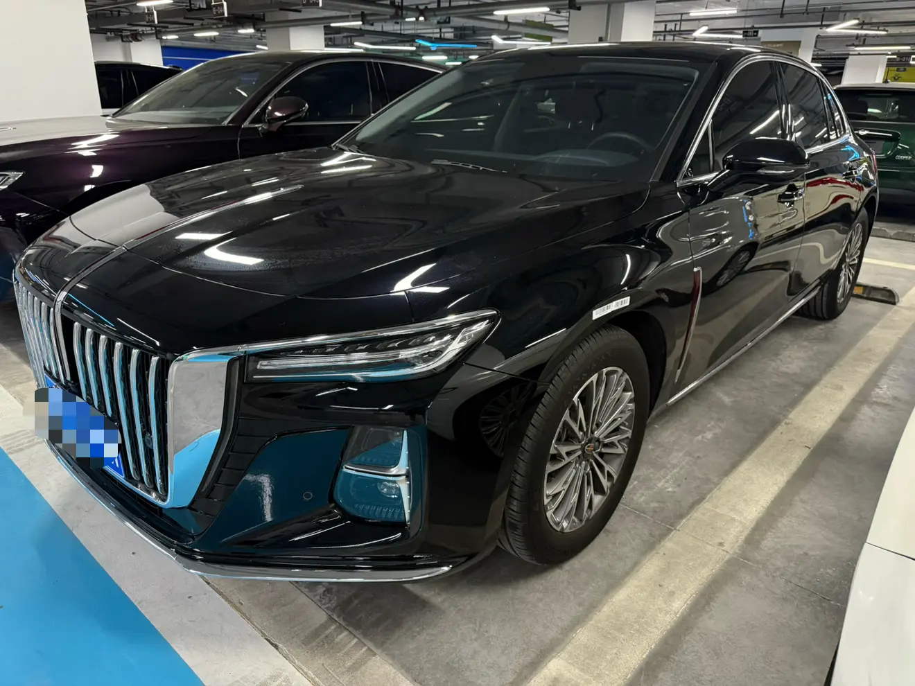 Hongqi H5  из Китая