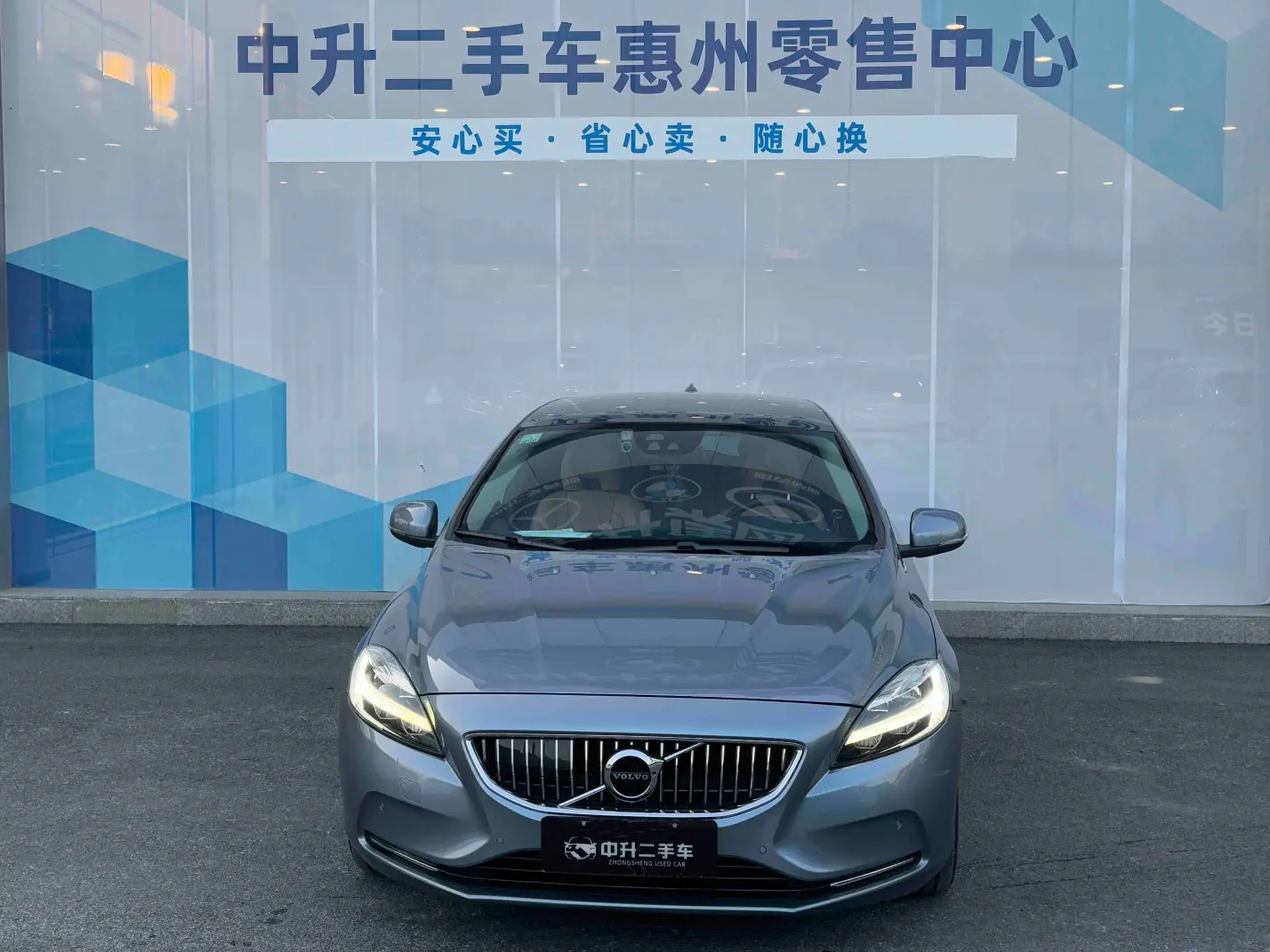 Volvo V40  из Китая