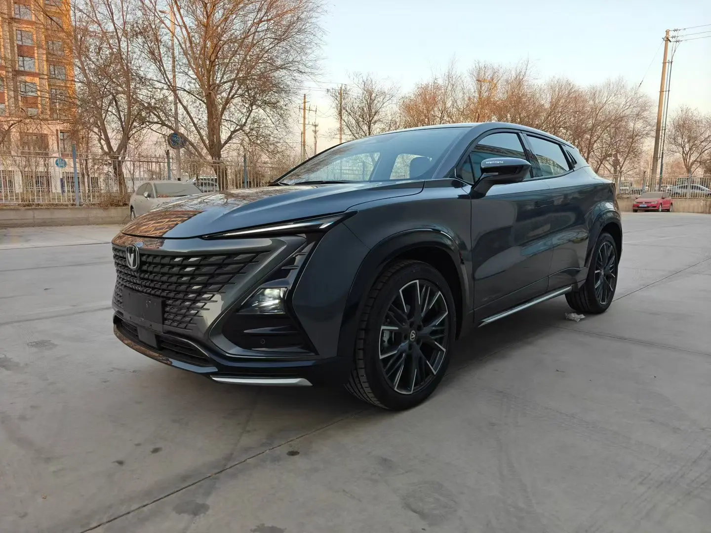 Changan UNI-T  из Китая