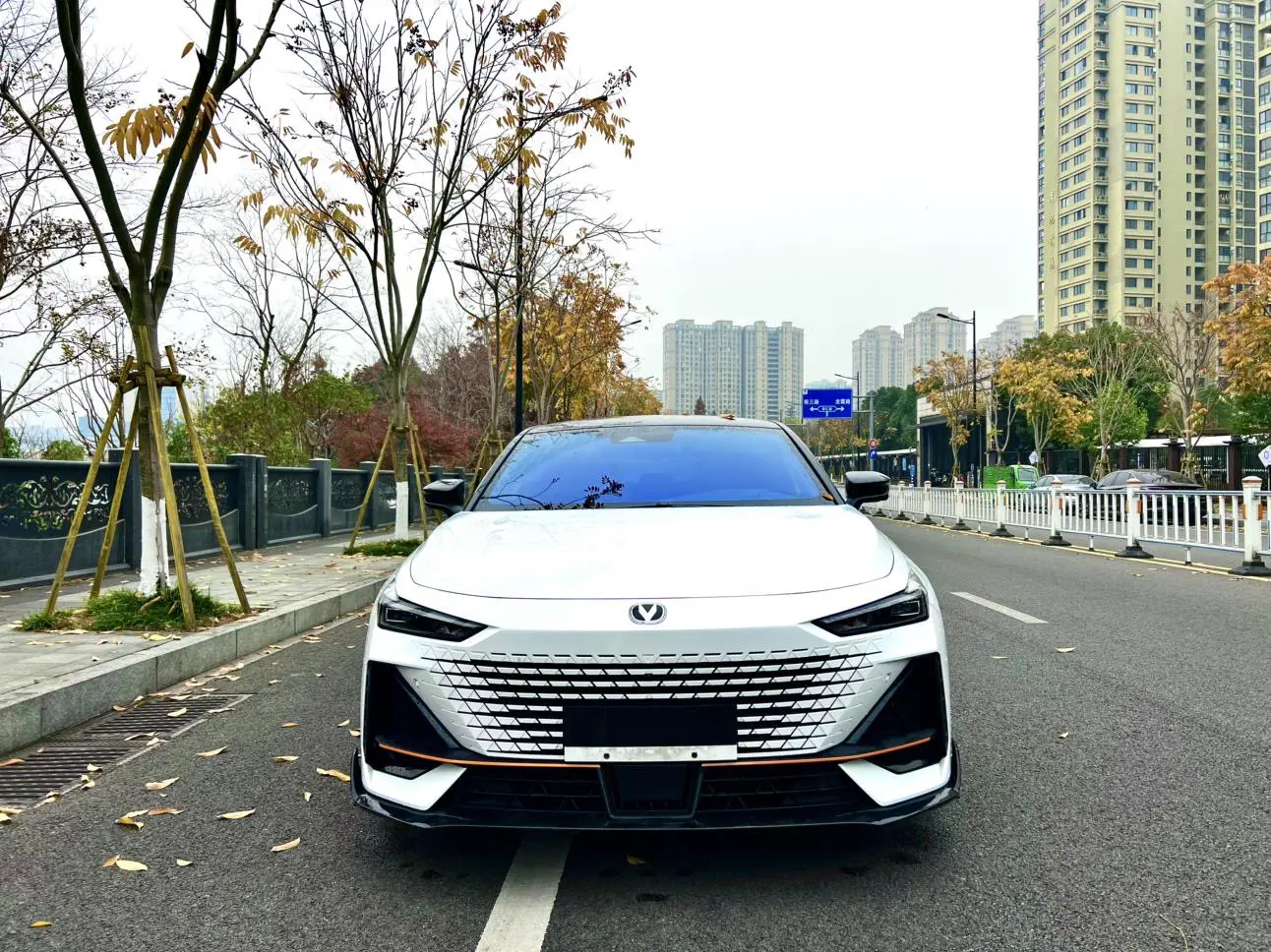 Changan UNI-V  из Китая