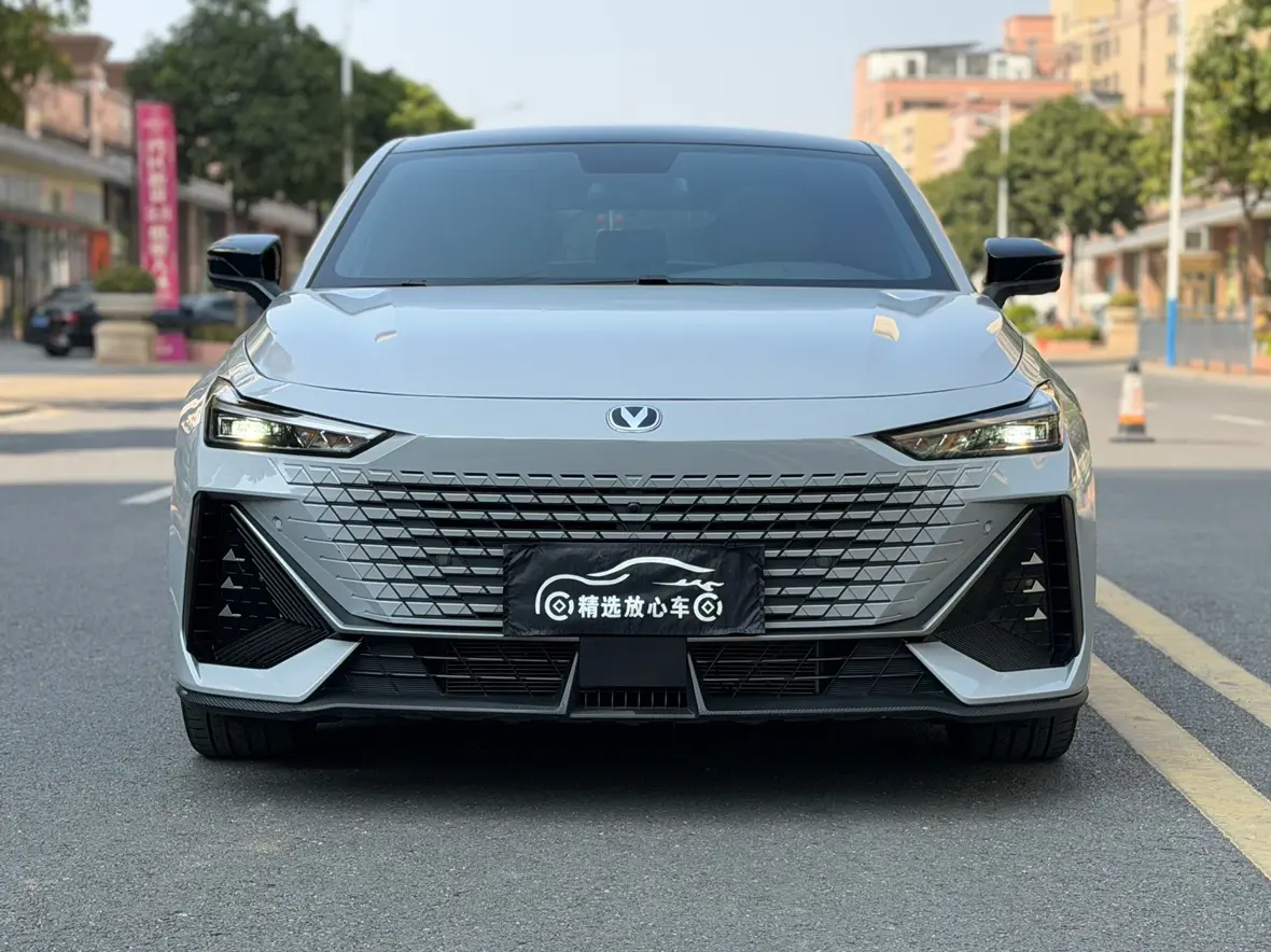 Changan UNI-V  из Китая