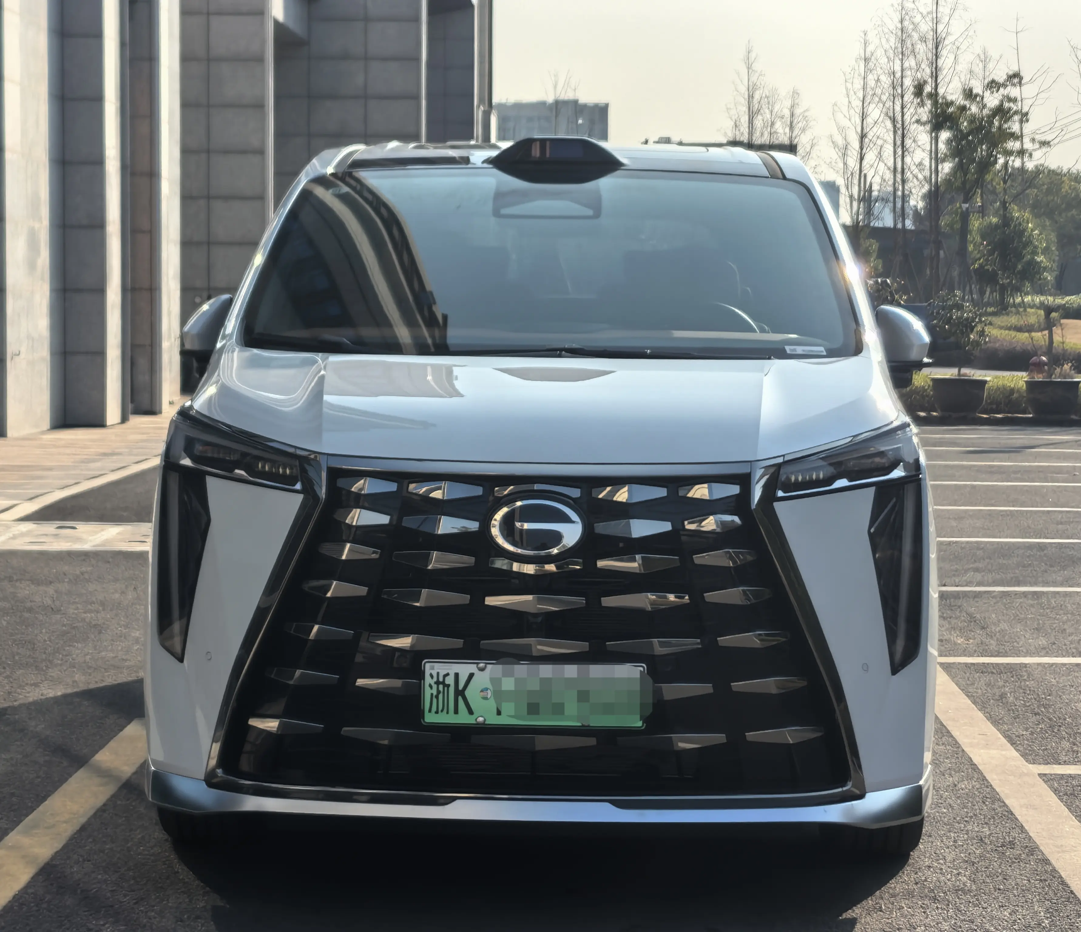 GAC Trumpchi aspires to the M8  из Китая