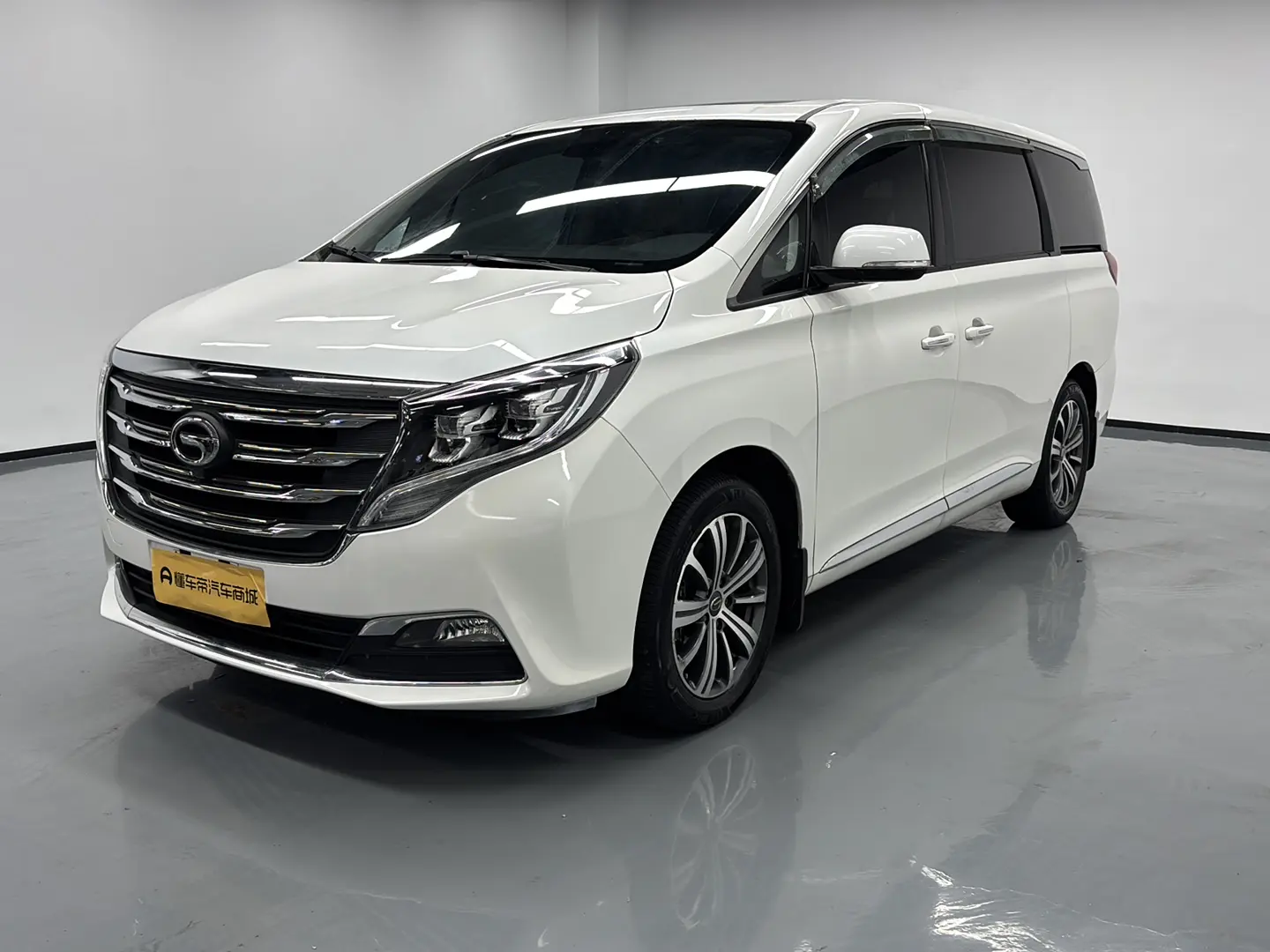 GAC Trumpchi M8  из Китая