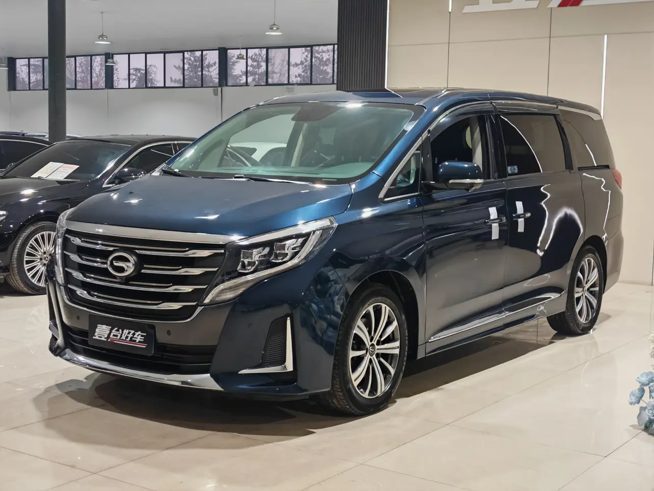 GAC Trumpchi M8  из Китая