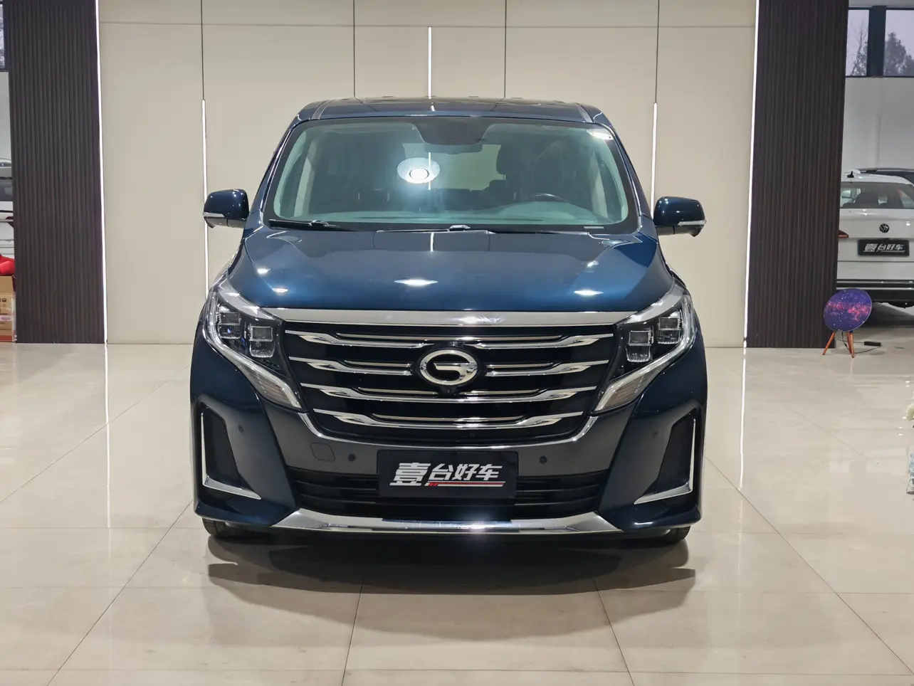 GAC Trumpchi M8  из Китая