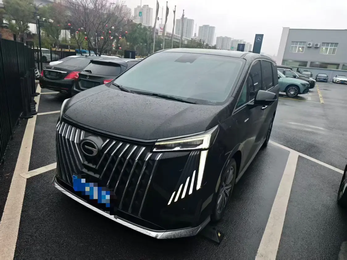 GAC Trumpchi M8  из Китая