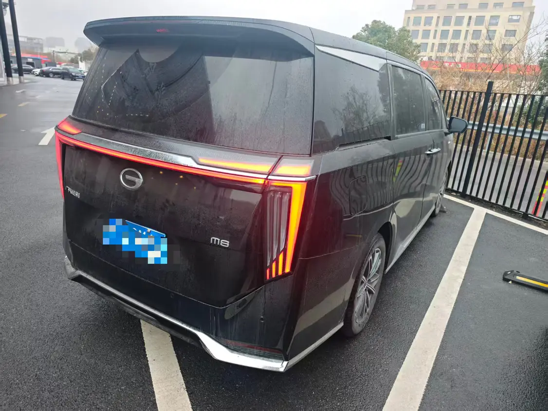 GAC Trumpchi M8  из Китая