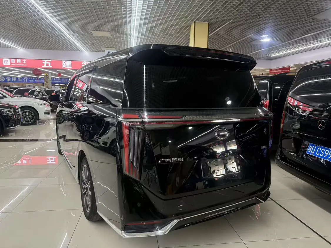 GAC Trumpchi M8  из Китая
