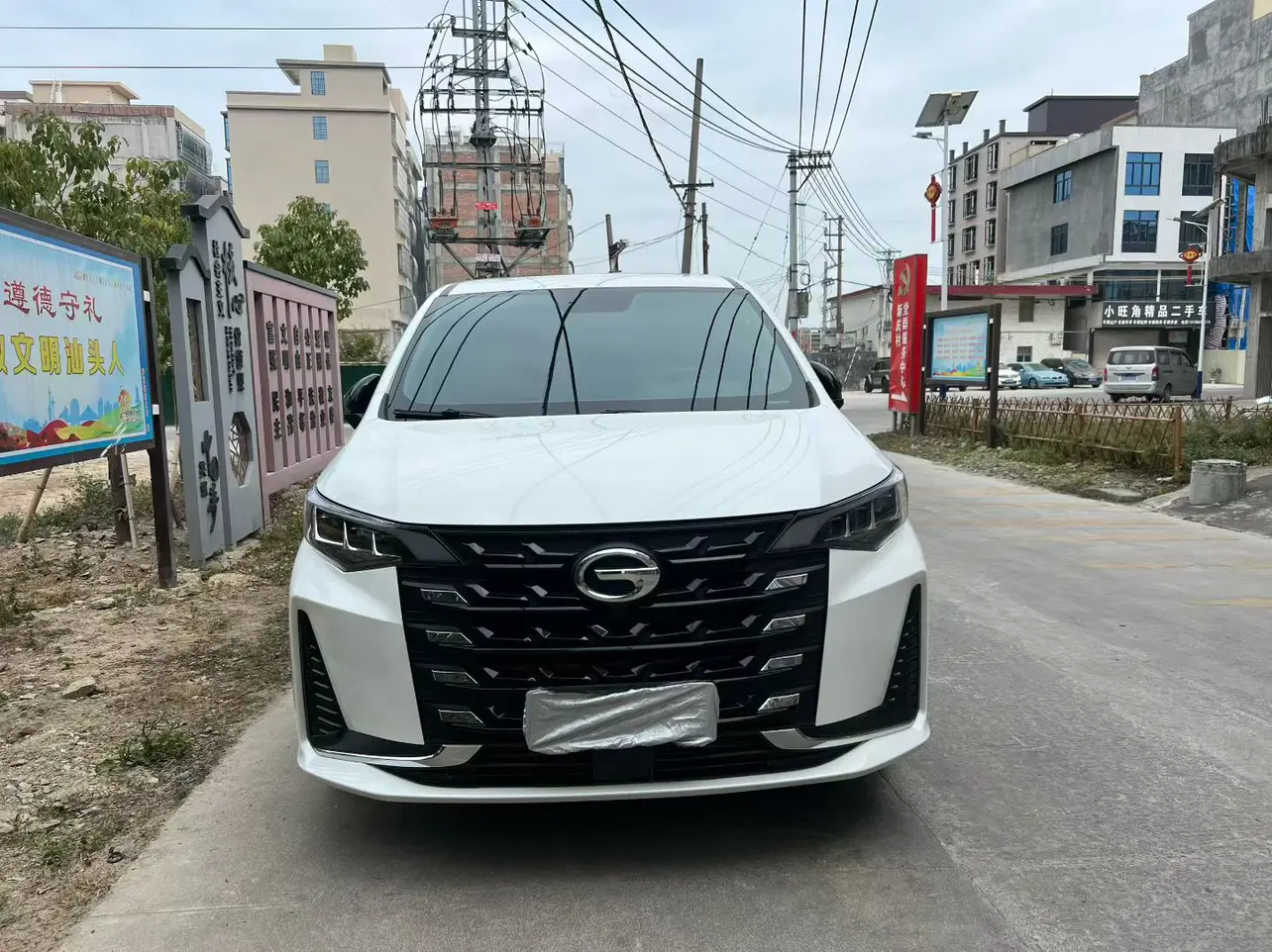 GAC Trumpchi M6  из Китая