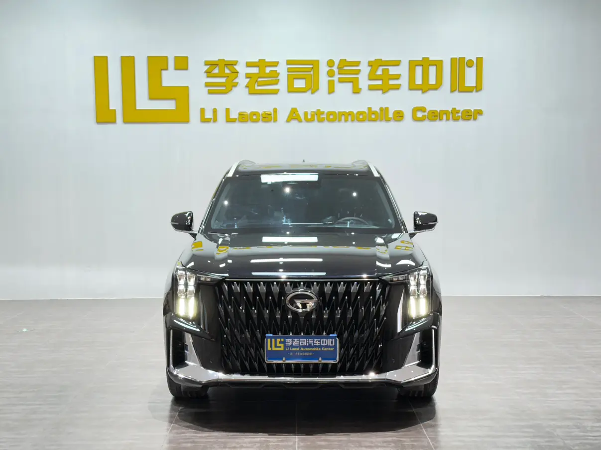 GAC Trumpchi GS8  из Китая