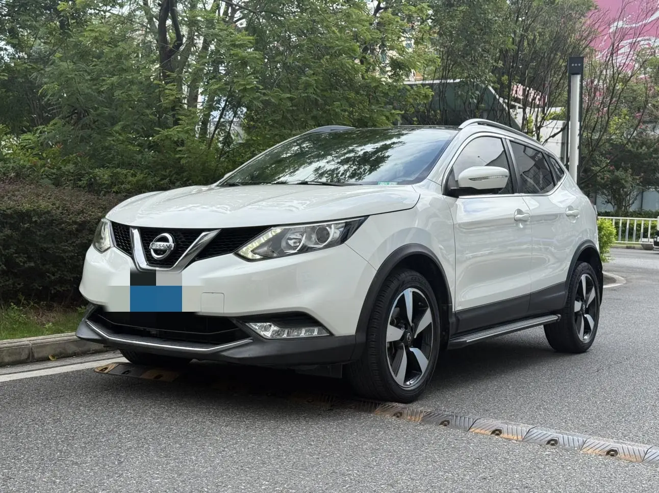 Nissan Qashqai  из Китая