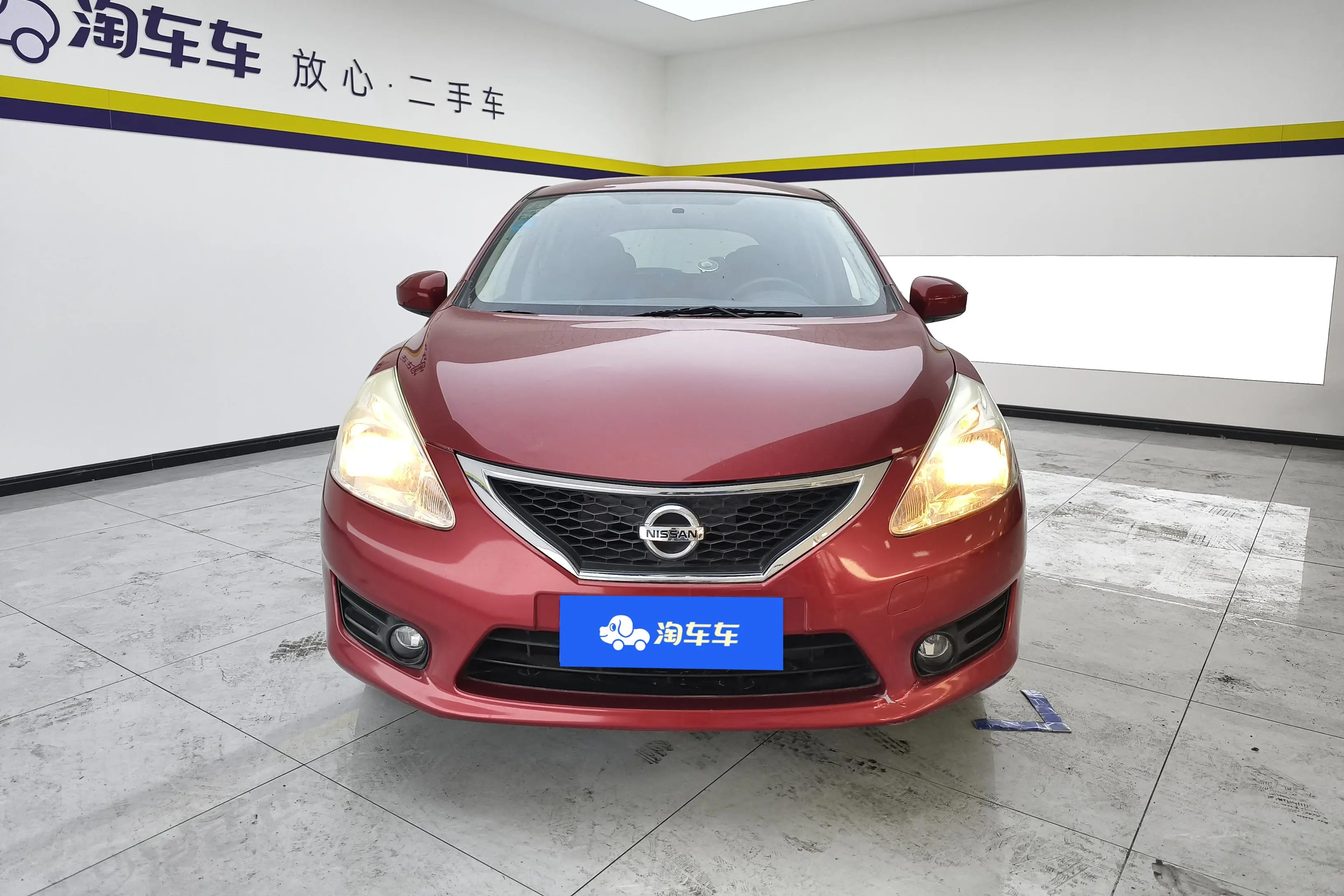 Nissan Tiida  из Китая