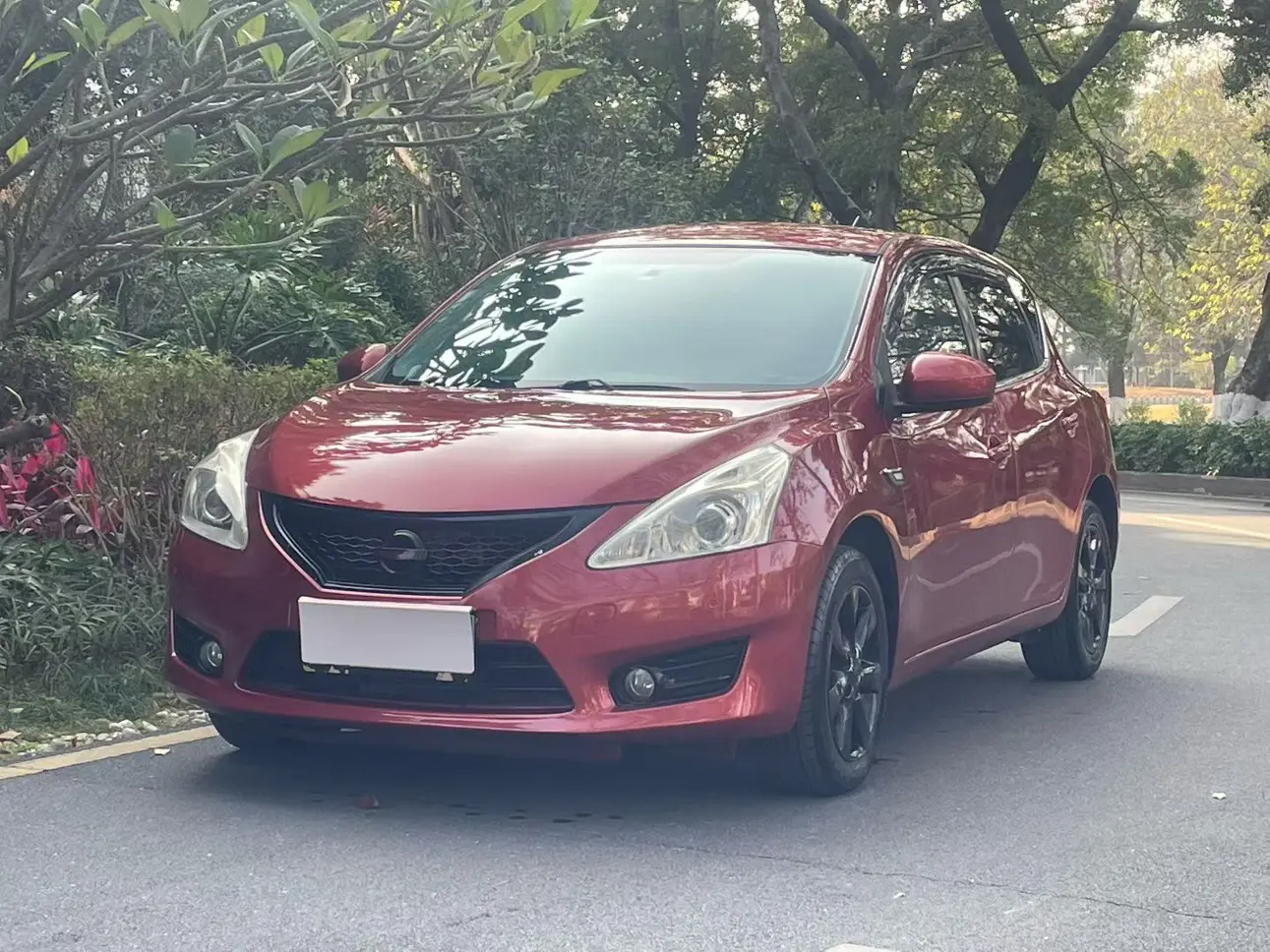 Nissan Tiida  из Китая