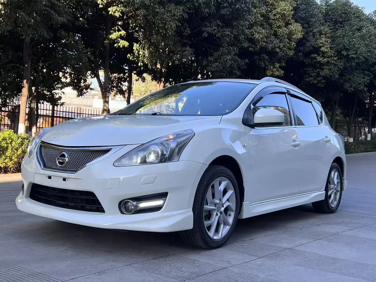 Nissan Tiida  из Китая