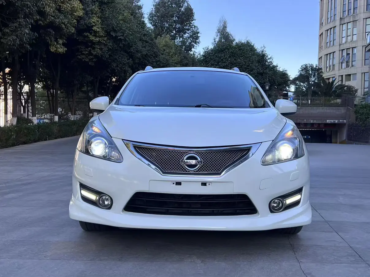 Nissan Tiida  из Китая