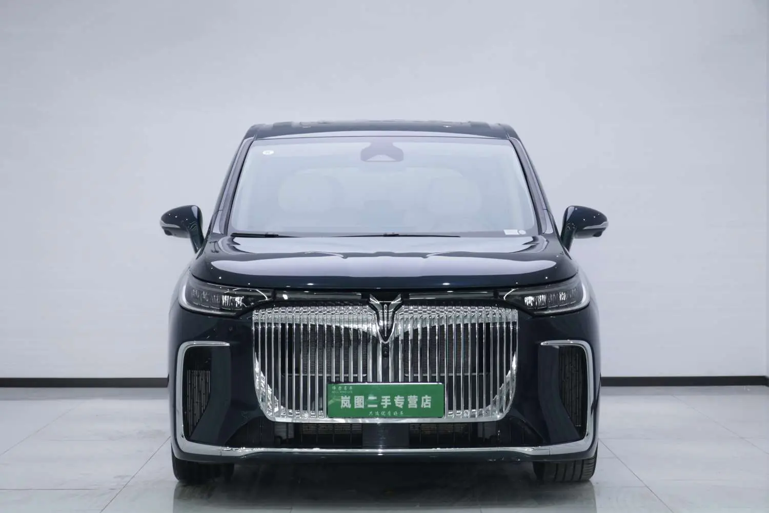 Voyah Lantu Dreamer PHEV  из Китая