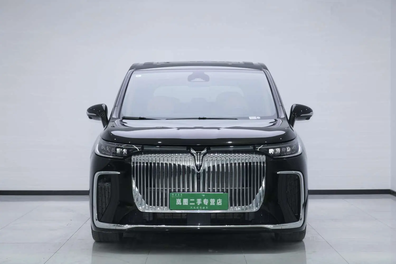 Voyah Lantu Dreamer PHEV  из Китая