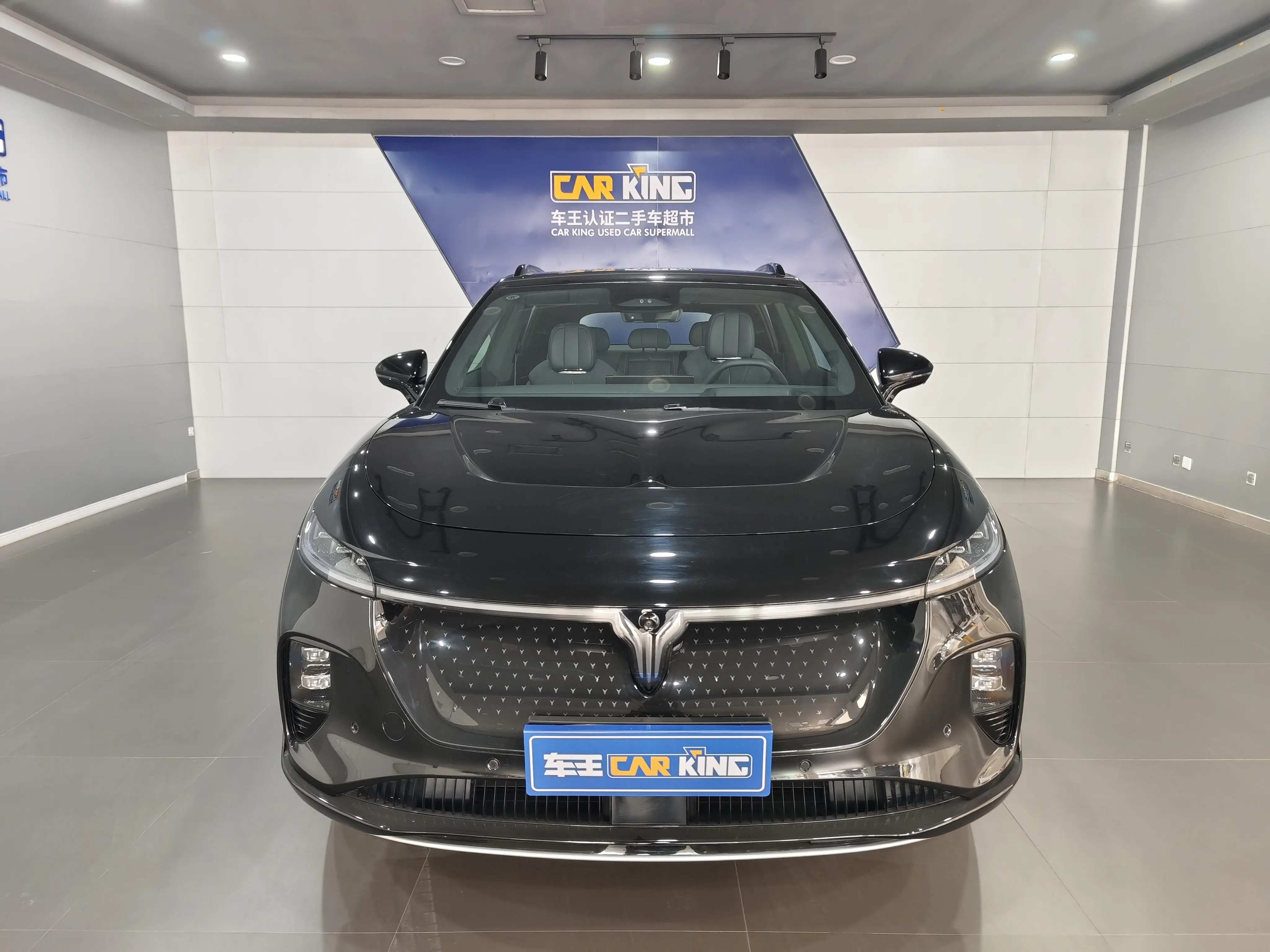 Voyah Courage  из Китая