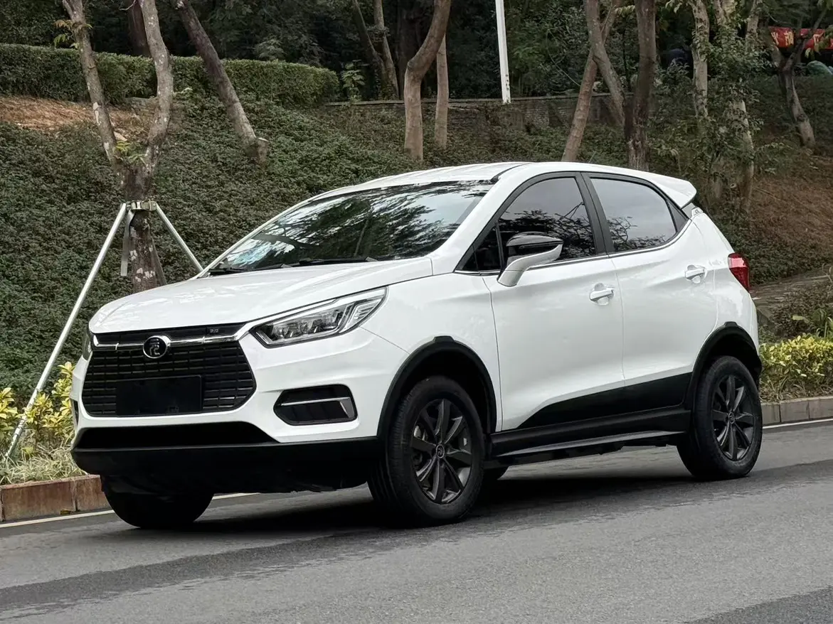 BYD Yuan EV  из Китая