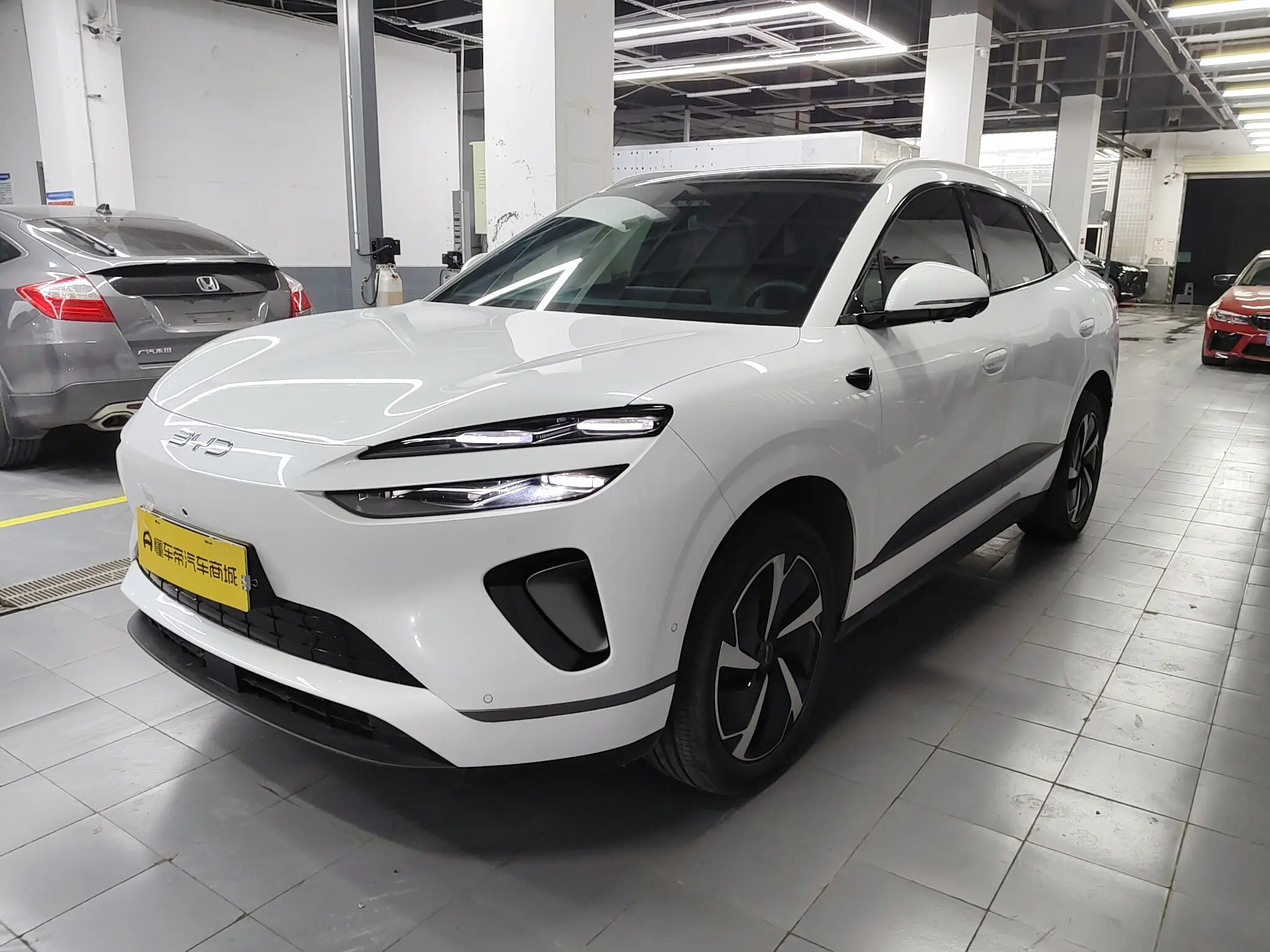 BYD Sea Lion 06EV  из Китая