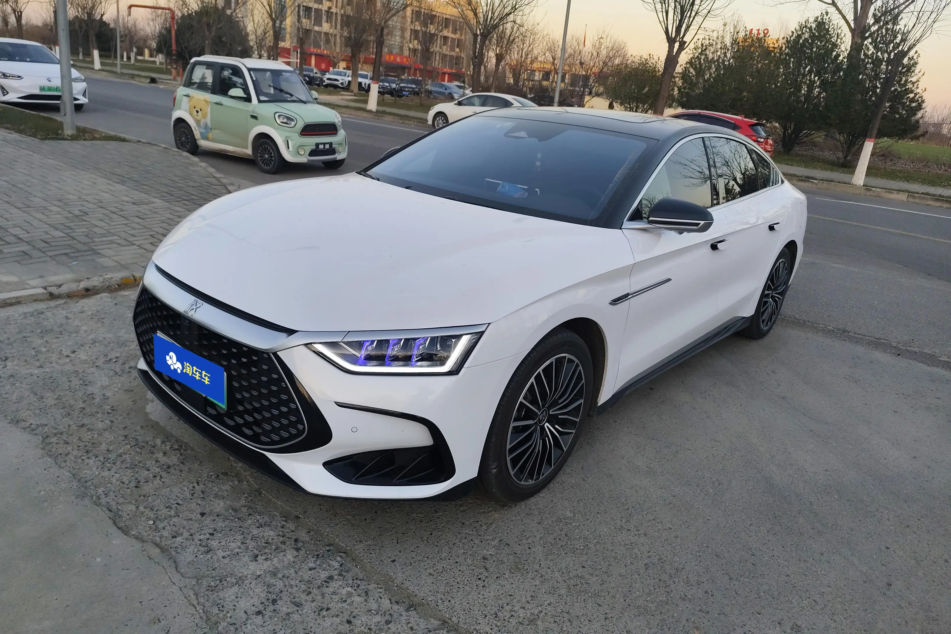 BYD HAN DM  из Китая