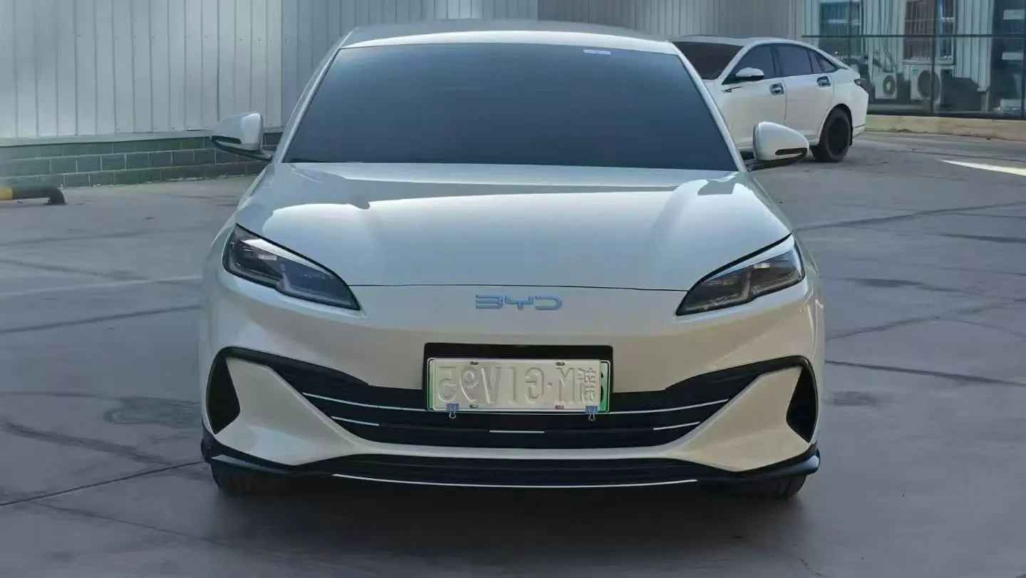 BYD Seal 06DM  из Китая