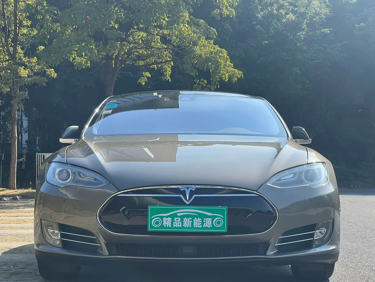 Tesla Model S  из Китая