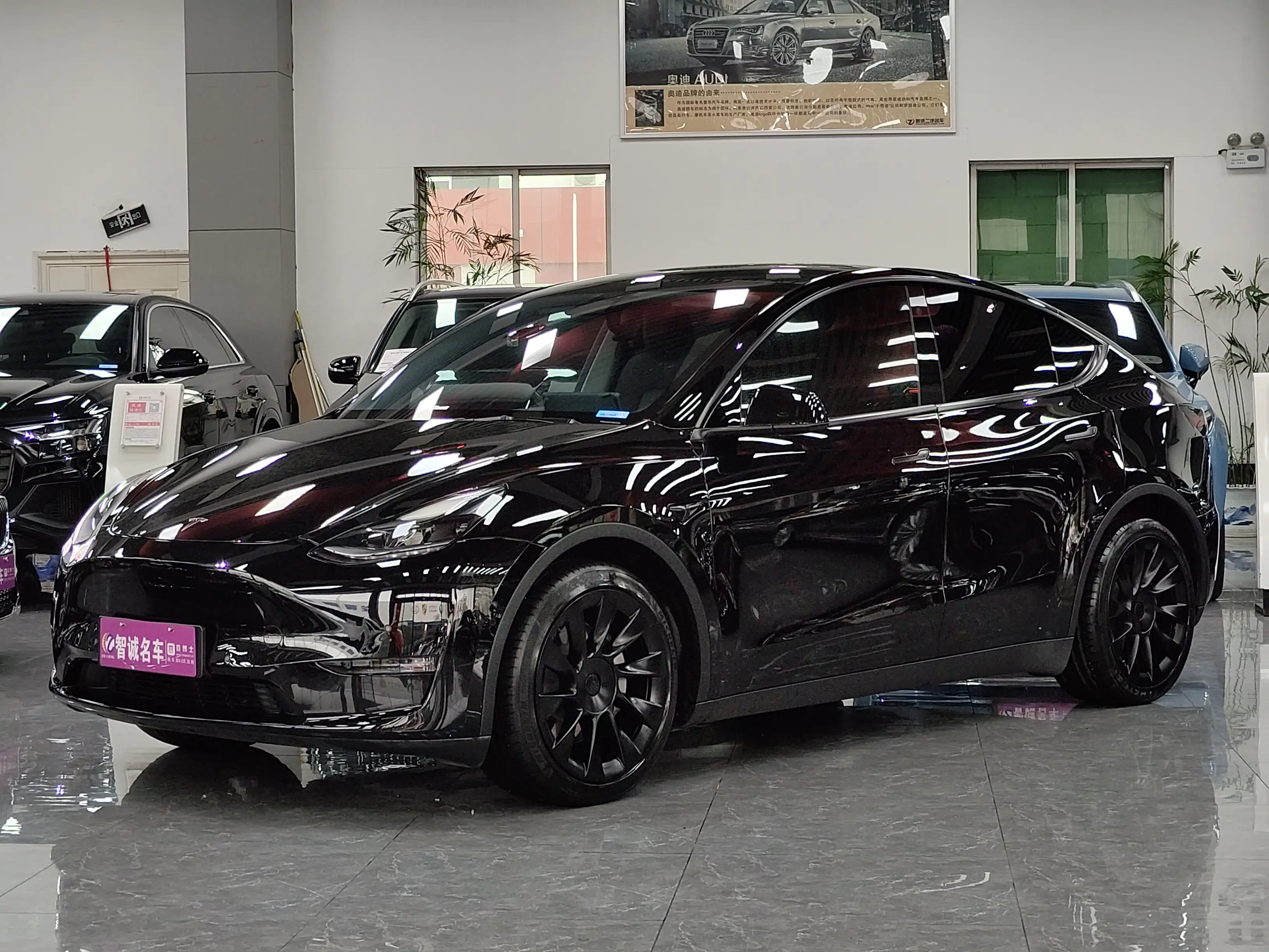 Tesla Model Y  из Китая