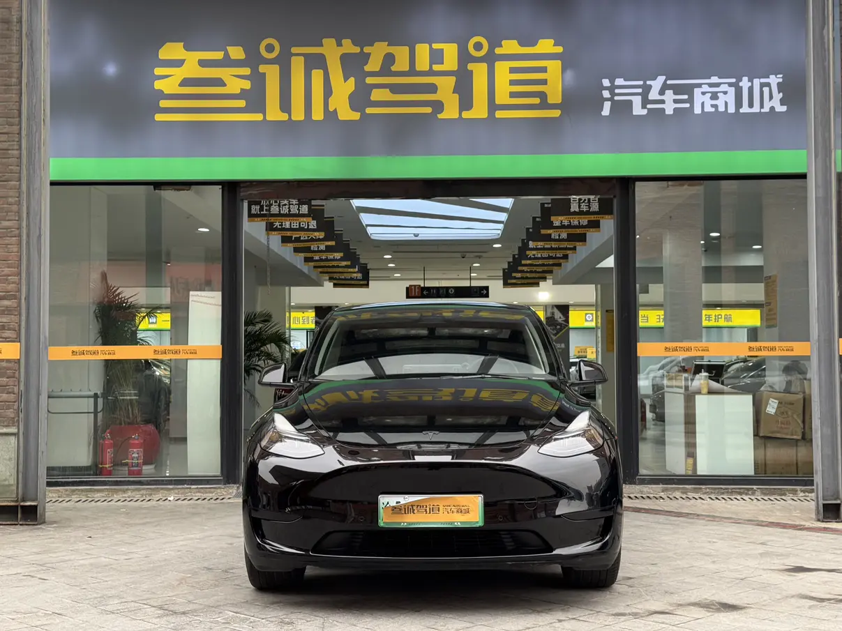 Tesla Model Y  из Китая