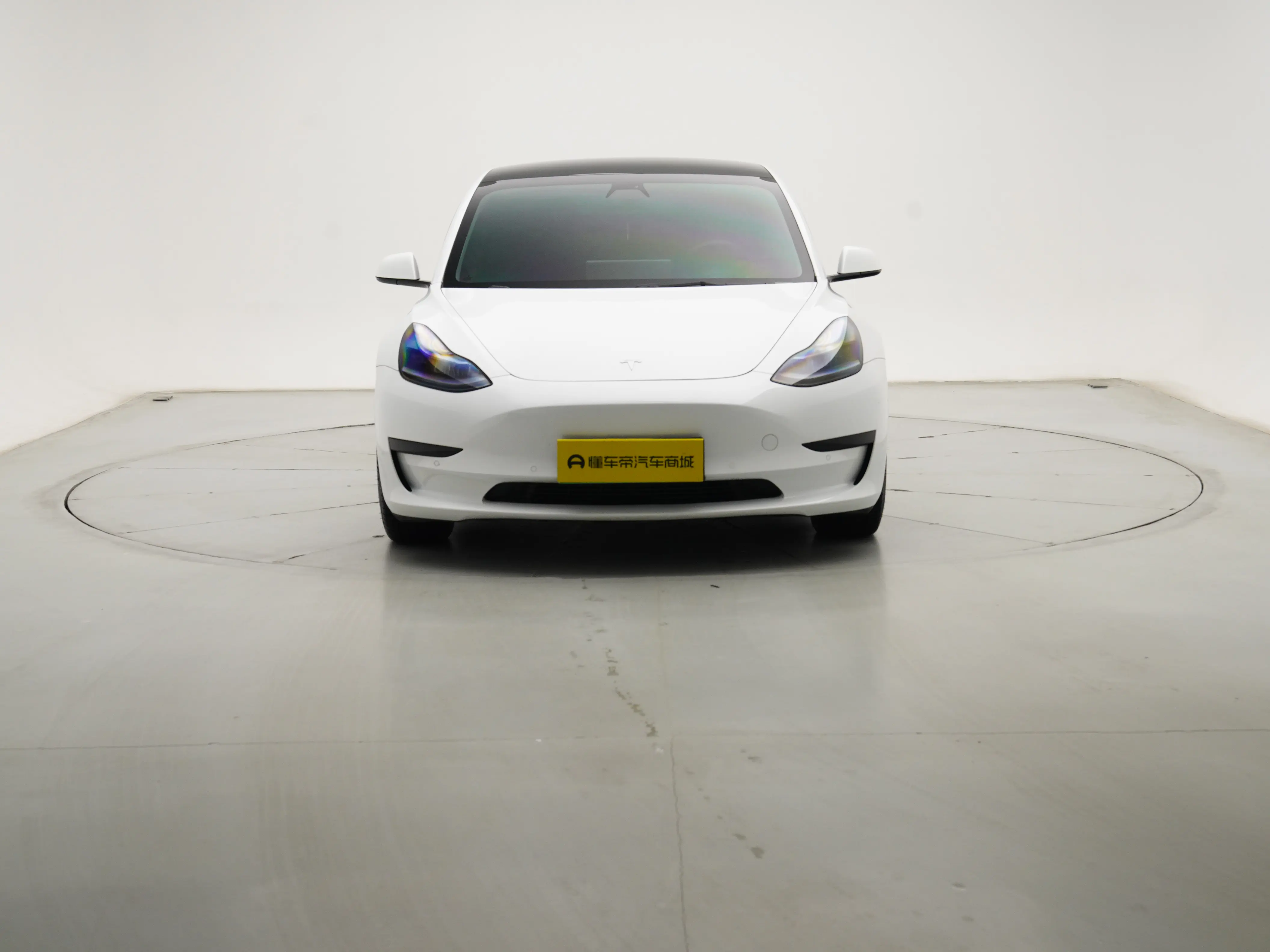 Tesla Model 3  из Китая