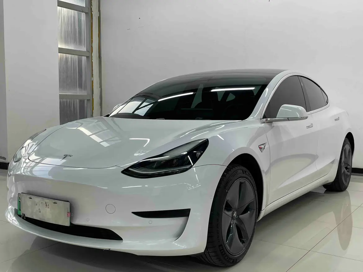 Tesla Model 3  из Китая