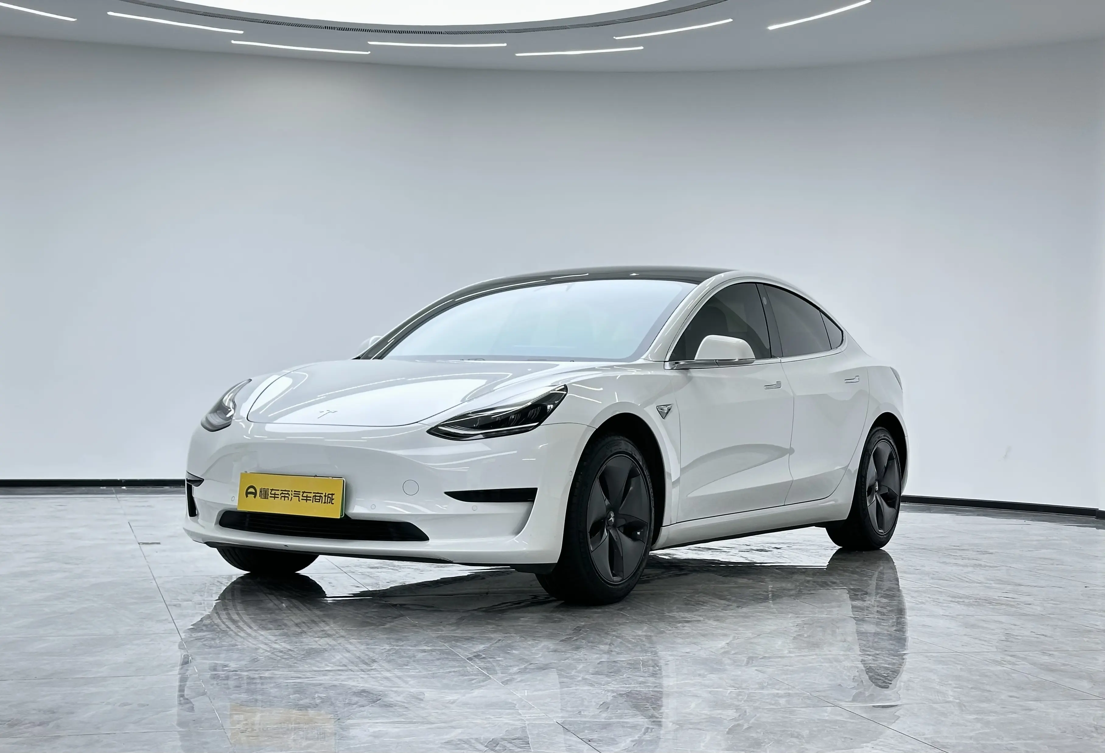 Tesla Model 3  из Китая