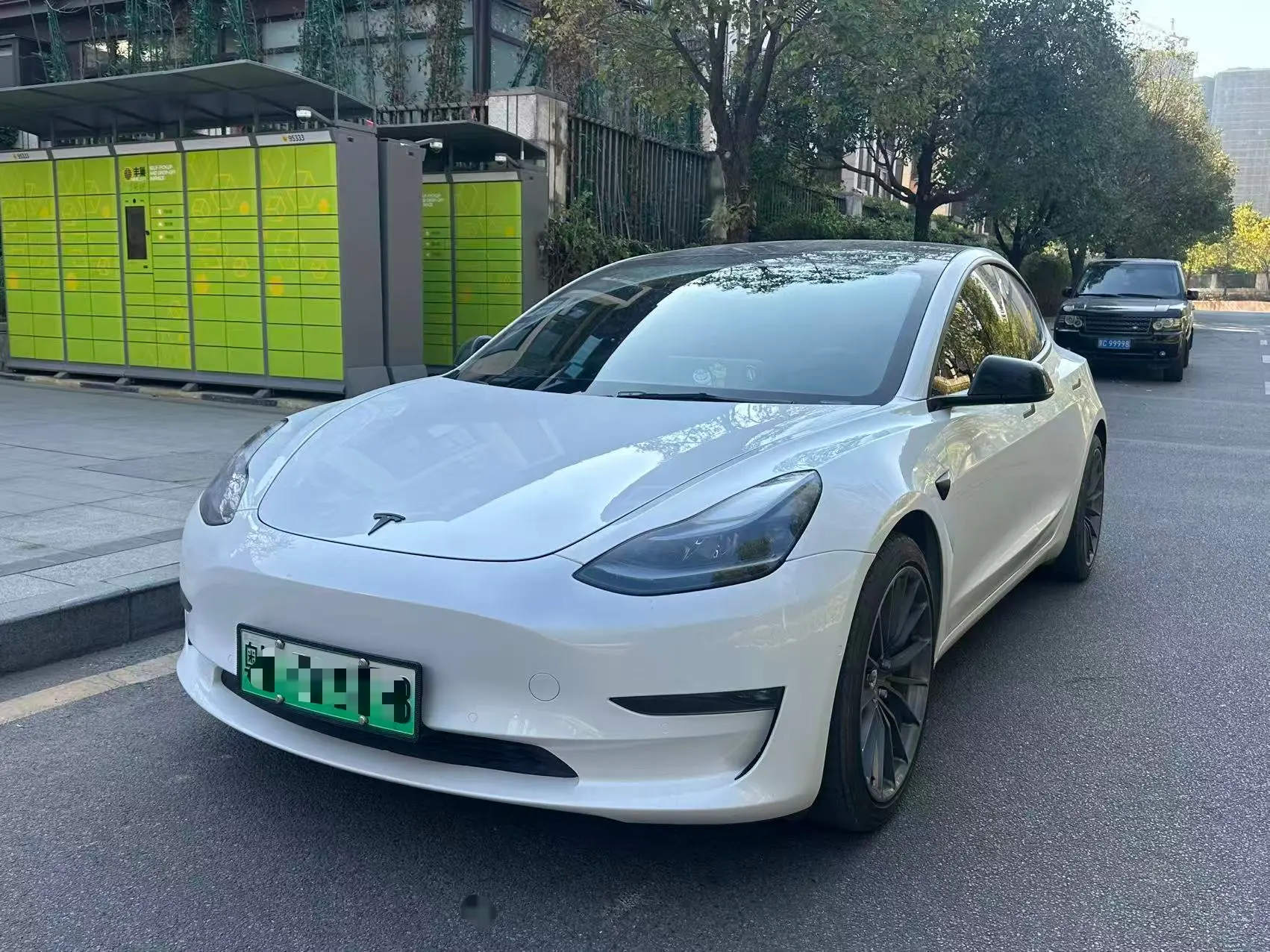 Tesla Model 3  из Китая