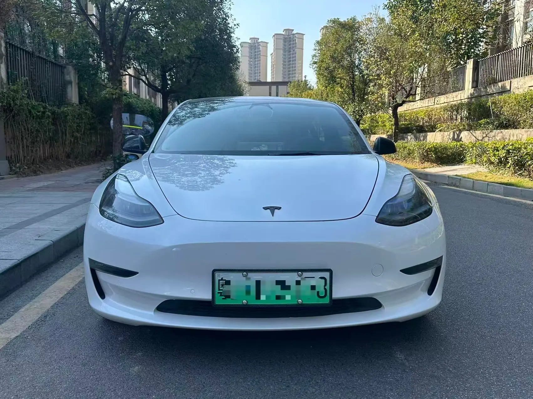 Tesla Model 3  из Китая