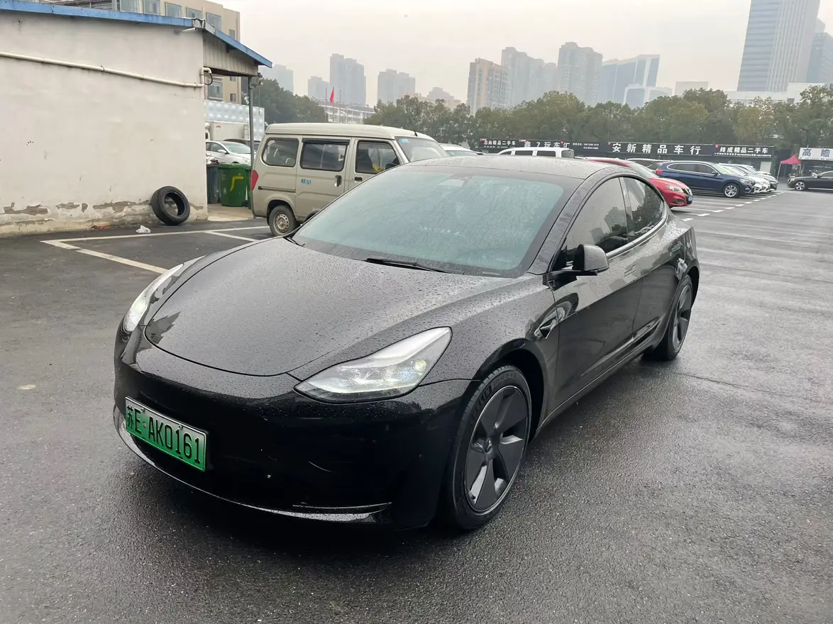 Tesla Model 3  из Китая