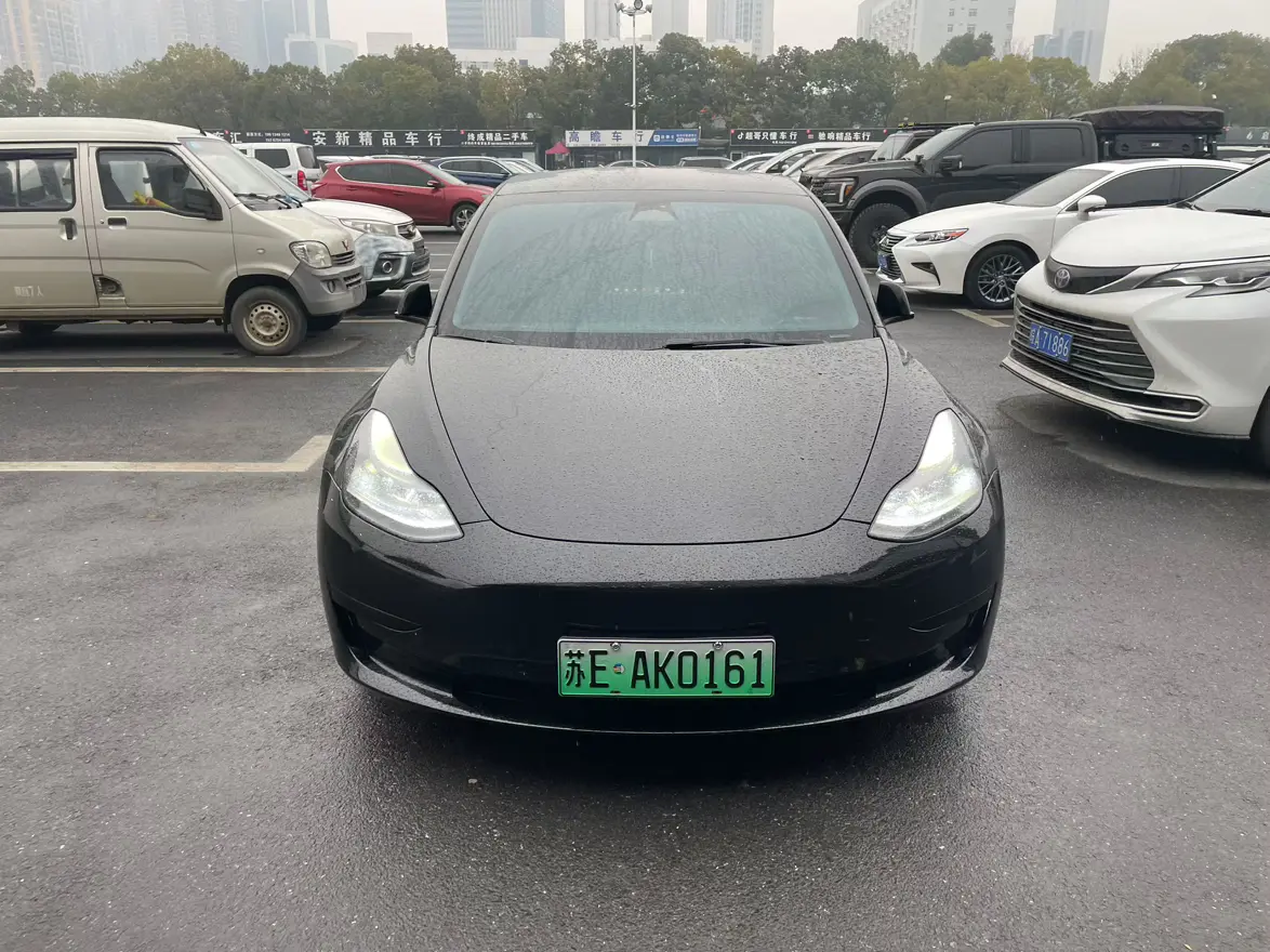 Tesla Model 3  из Китая