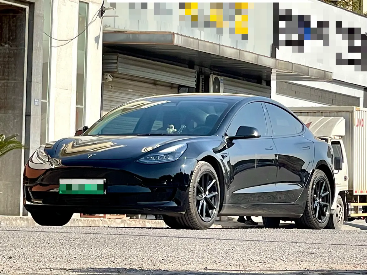 Tesla Model 3  из Китая