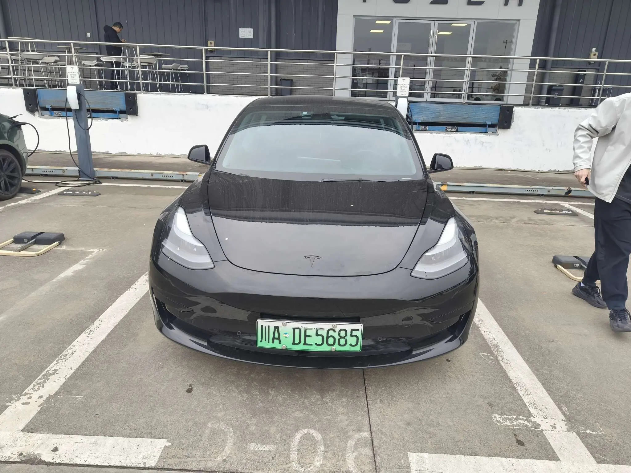 Tesla Model 3  из Китая