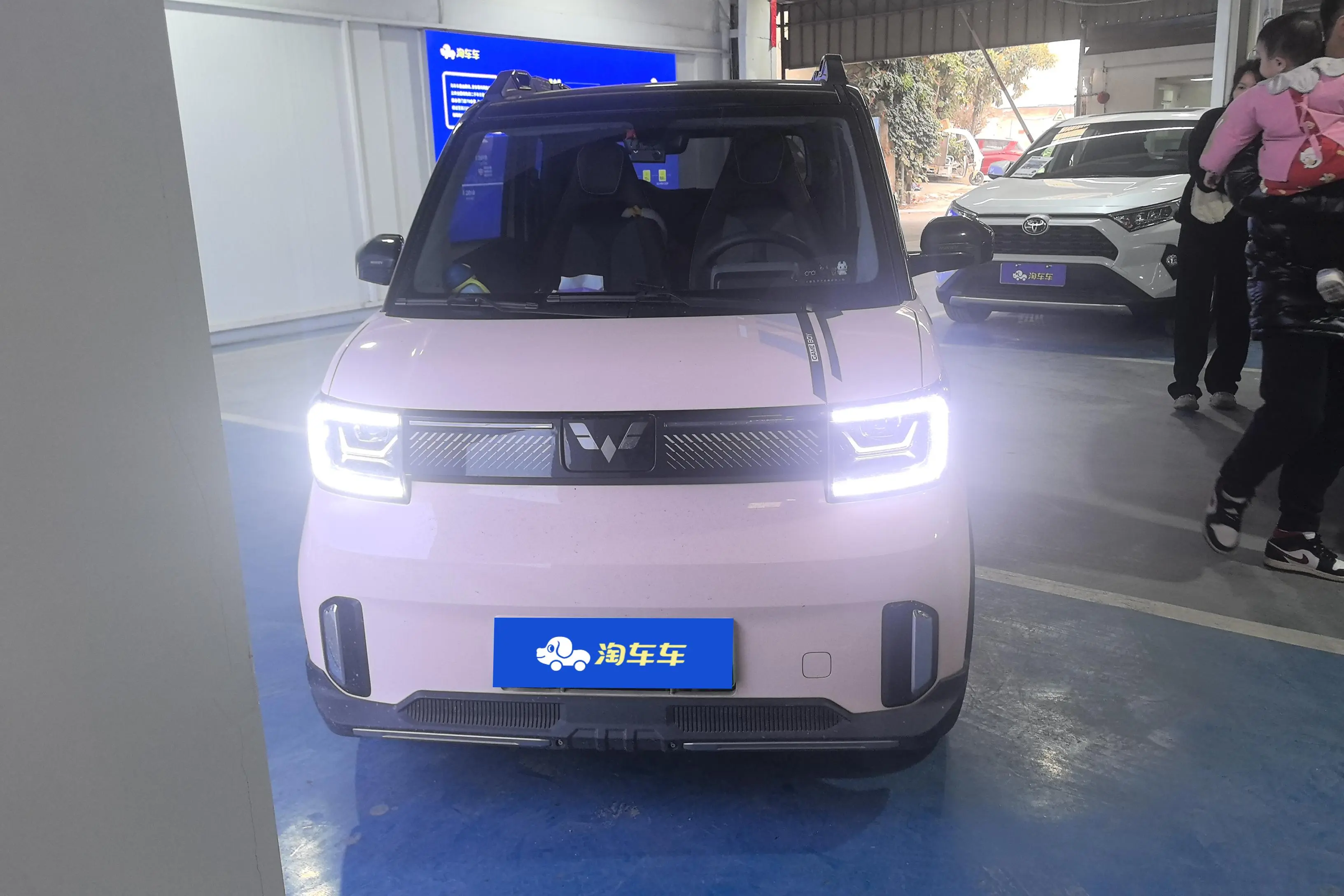 Wuling Hongguang MINIEV  из Китая