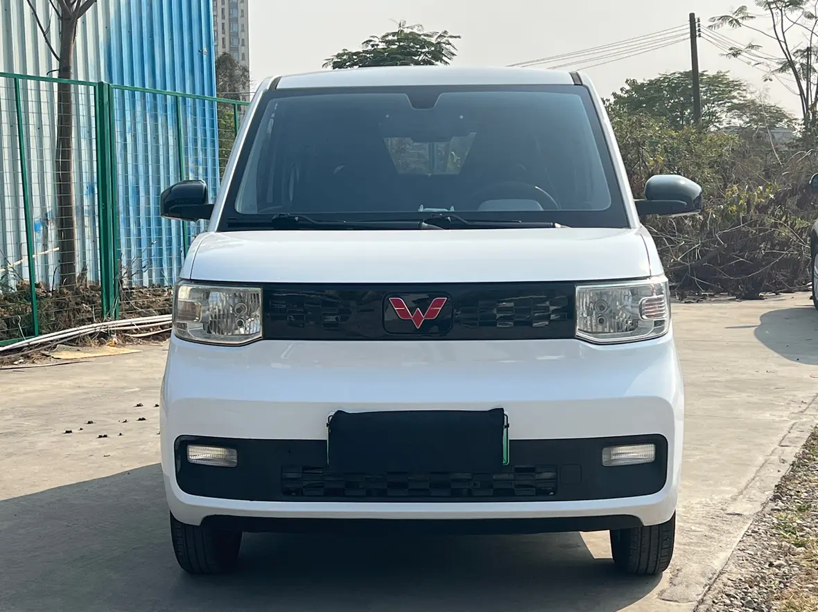 Wuling Hongguang MINIEV  из Китая