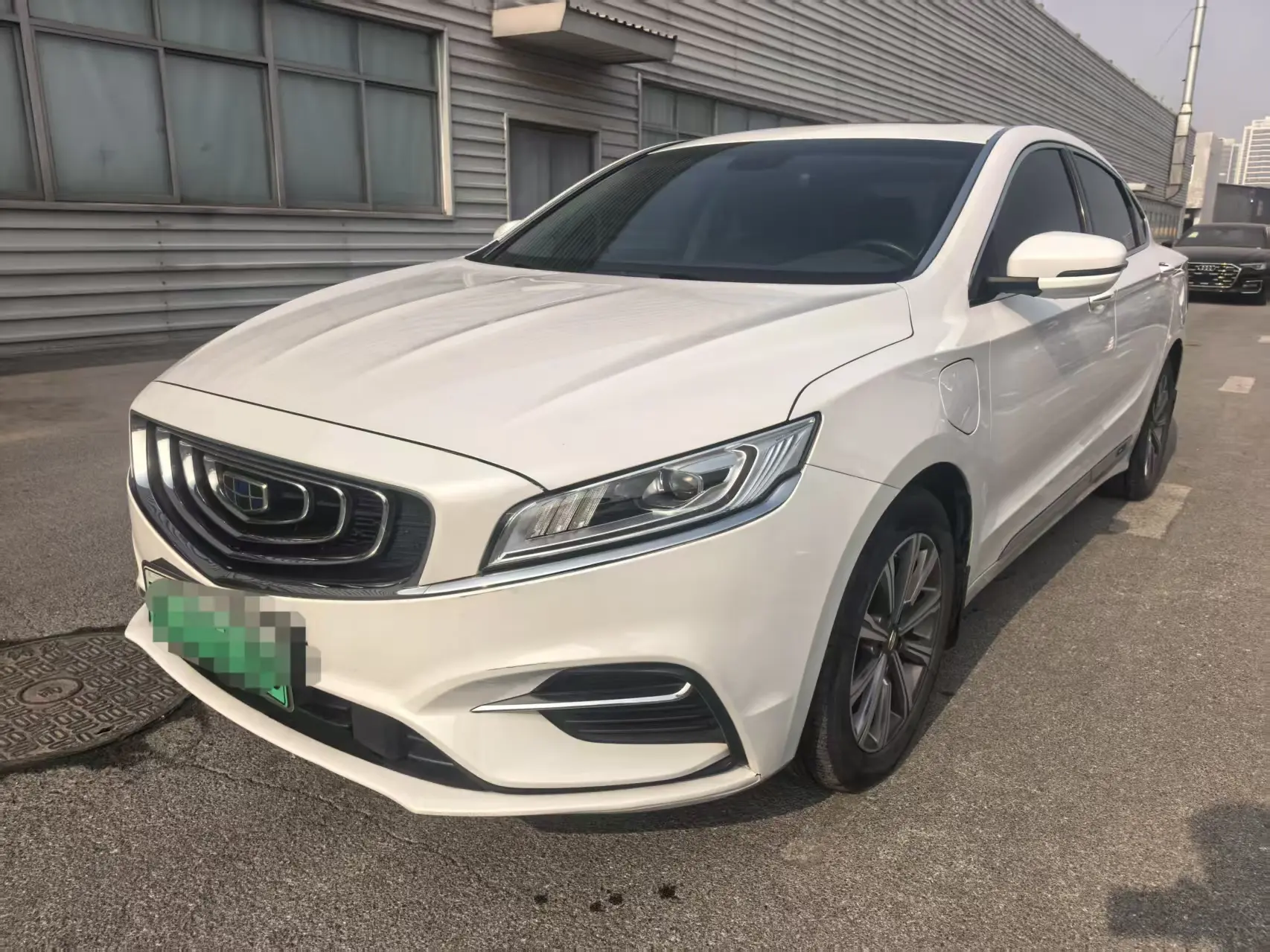 Geely Borui ePro  из Китая