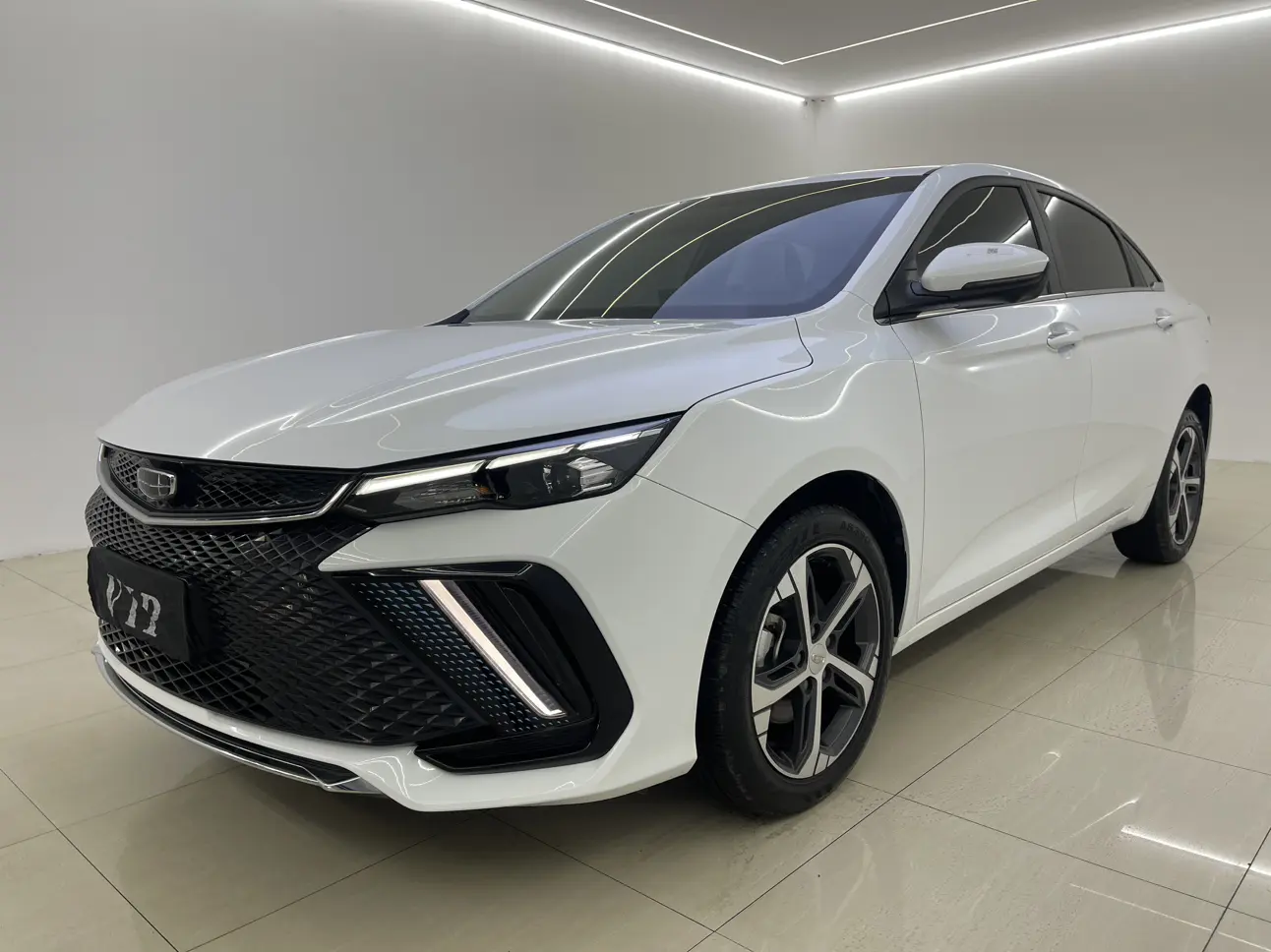 Geely Emgrand L  из Китая