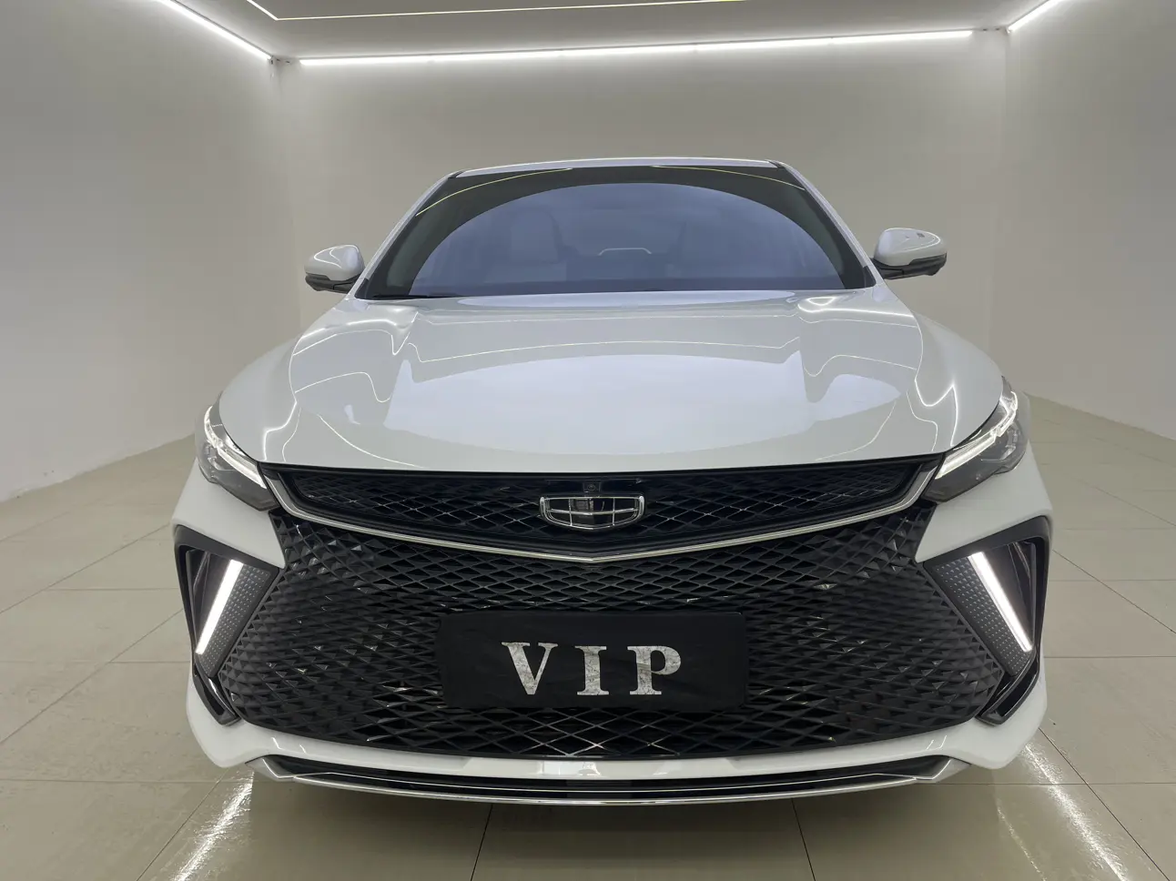 Geely Emgrand L  из Китая