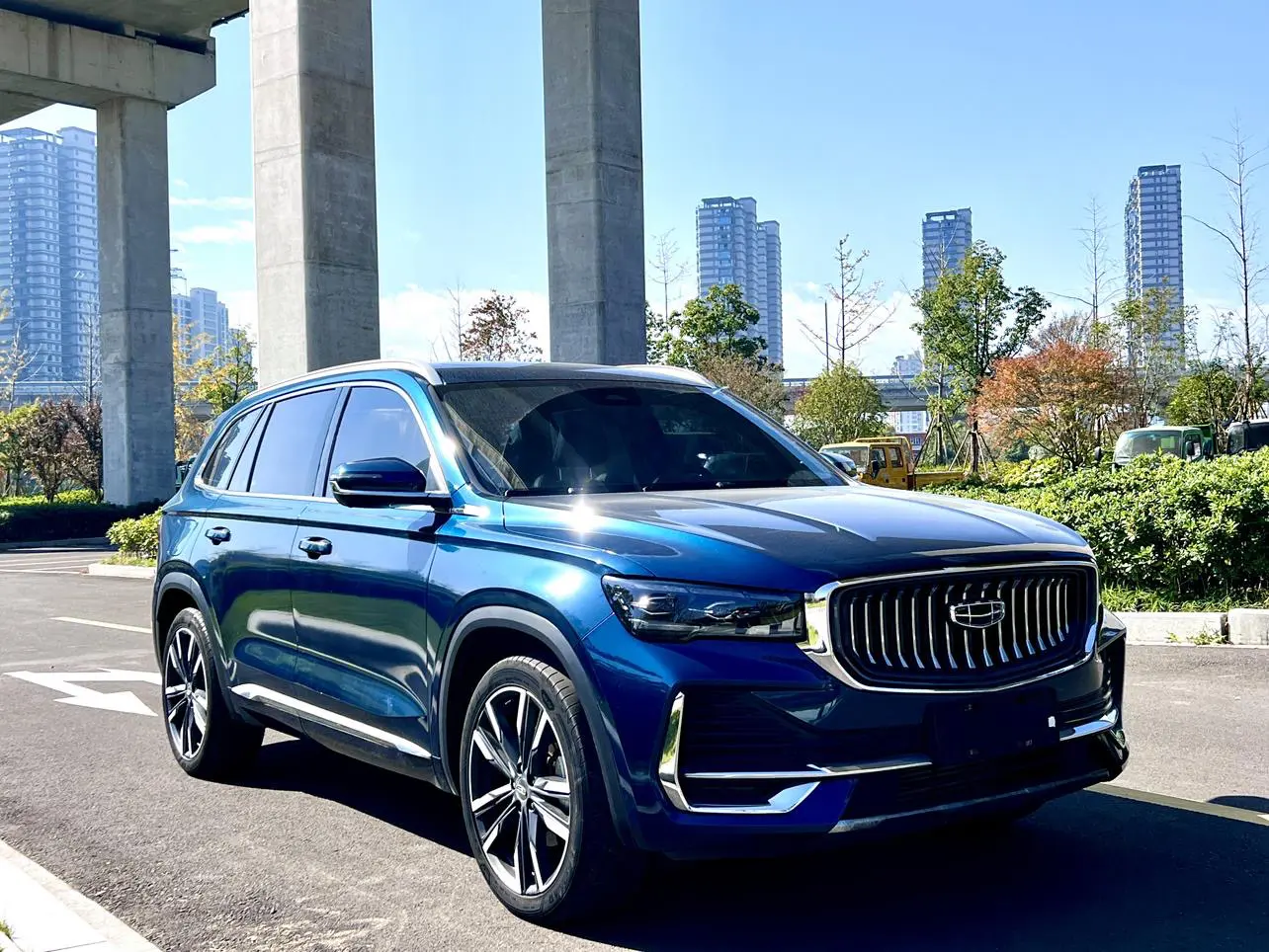 Geely Monjaro (Xingyue L)  из Китая