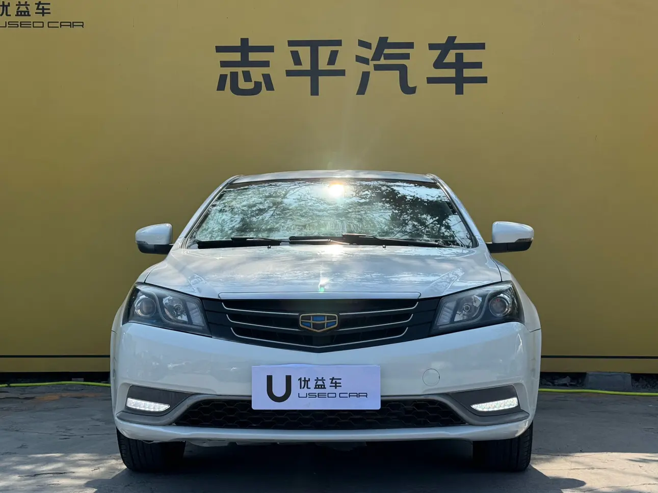 Geely Emgrand  из Китая