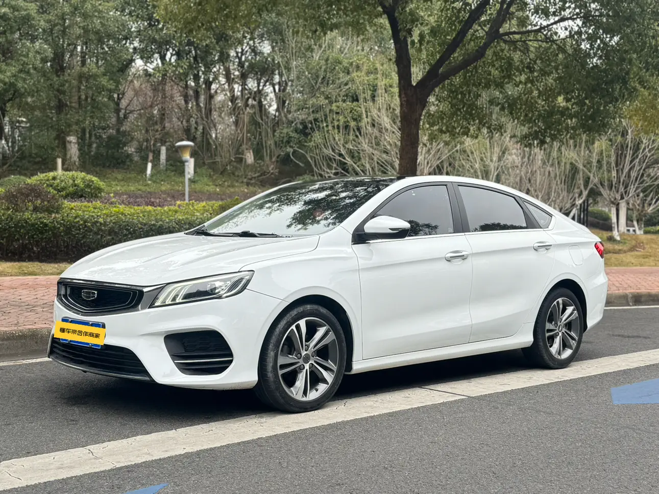 Geely Binrui  из Китая