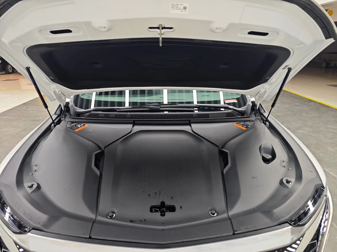 Cadillac IQ Aoge  из Китая