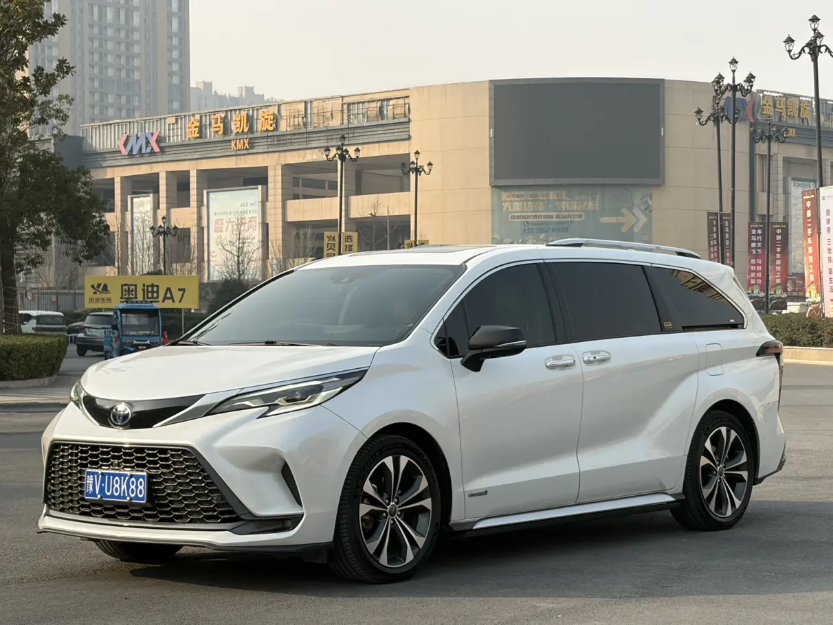 Toyota Granvia  из Китая