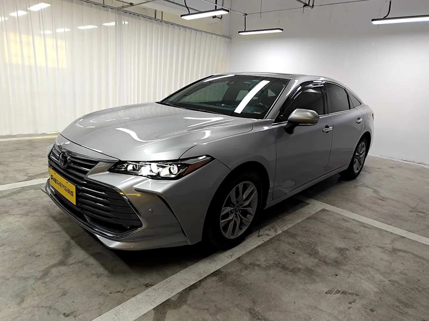 Toyota Avalon (Asian dragon)  из Китая
