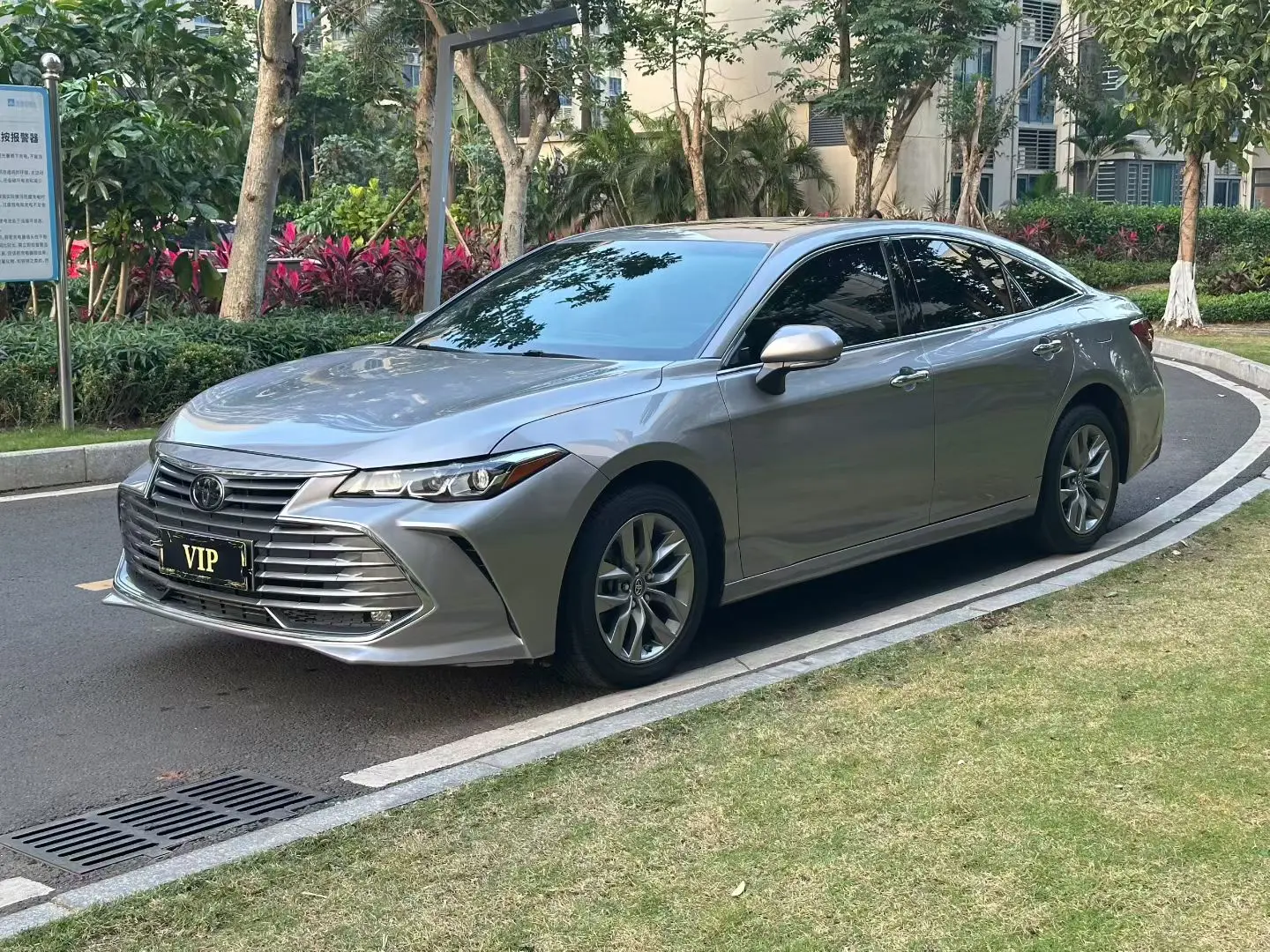 Toyota Avalon